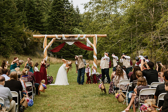 Tyler-Riley-Gold-Beach-Wedding-Photos-5273-8222
