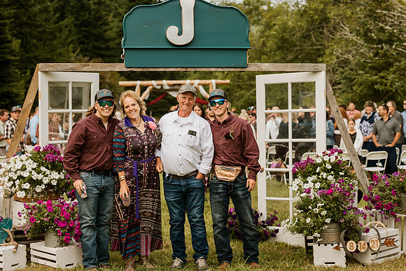 Tyler-Riley-Gold-Beach-Wedding-Photos-5273-8295