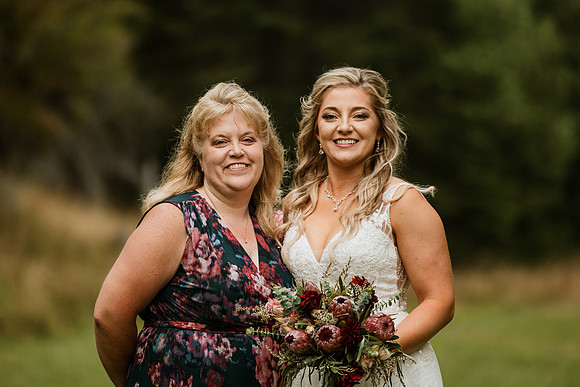 Tyler-Riley-Gold-Beach-Wedding-Photos-5273-8410