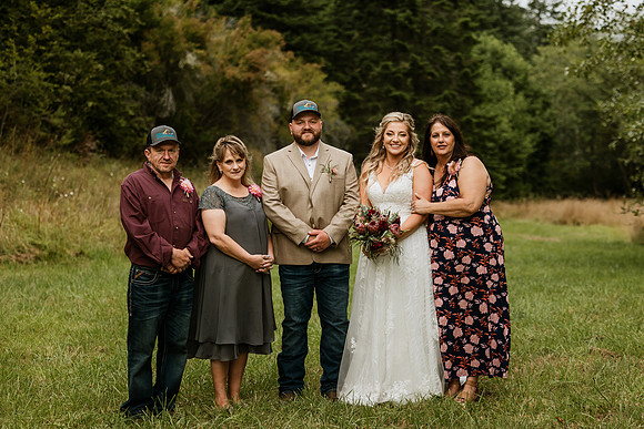 Tyler-Riley-Gold-Beach-Wedding-Photos-5273-8425