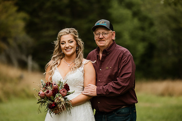 Tyler-Riley-Gold-Beach-Wedding-Photos-5273-8417
