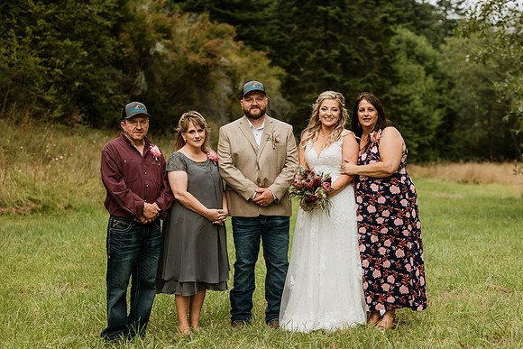 Tyler-Riley-Gold-Beach-Wedding-Photos-5273-8431