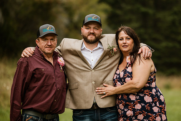 Tyler-Riley-Gold-Beach-Wedding-Photos-5273-8446