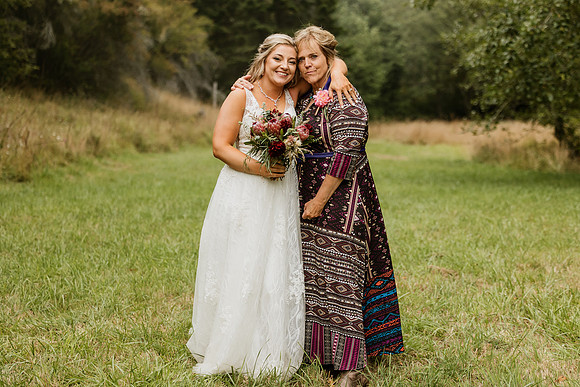 Tyler-Riley-Gold-Beach-Wedding-Photos-5273-8469
