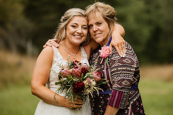 Tyler-Riley-Gold-Beach-Wedding-Photos-5273-8472