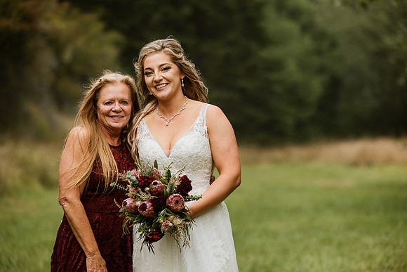 Tyler-Riley-Gold-Beach-Wedding-Photos-5273-8500