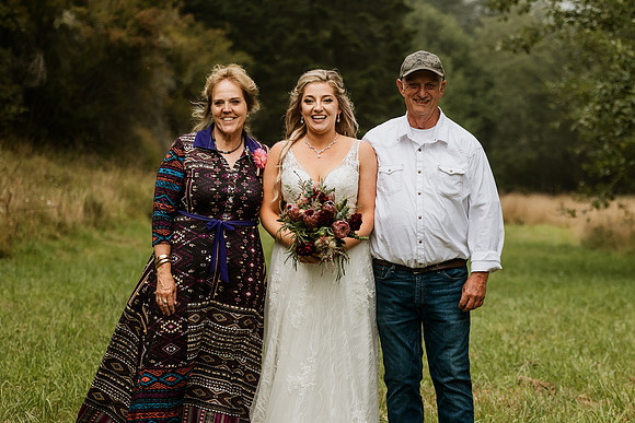 Tyler-Riley-Gold-Beach-Wedding-Photos-5273-8506