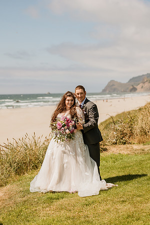 Colton-Kali-Chinook-Winds-Casino-Wedding-Photos-8754