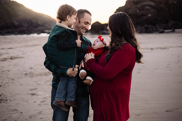 DJ-Brittany--Beaux-Rori-Family-Photos-2023-Lincoln-City-oregon (3 of 32)