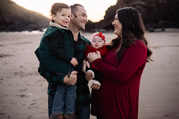 DJ-Brittany--Beaux-Rori-Family-Photos-2023-Lincoln-City-oregon (5 of 32)