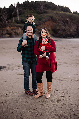 DJ-Brittany--Beaux-Rori-Family-Photos-2023-Lincoln-City-oregon (15 of 32)