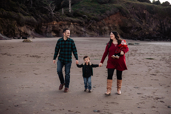 DJ-Brittany--Beaux-Rori-Family-Photos-2023-Lincoln-City-oregon (22 of 32)