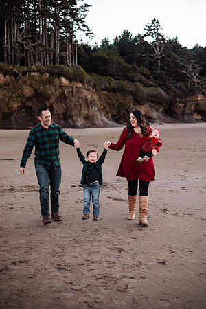 DJ-Brittany--Beaux-Rori-Family-Photos-2023-Lincoln-City-oregon (24 of 32)