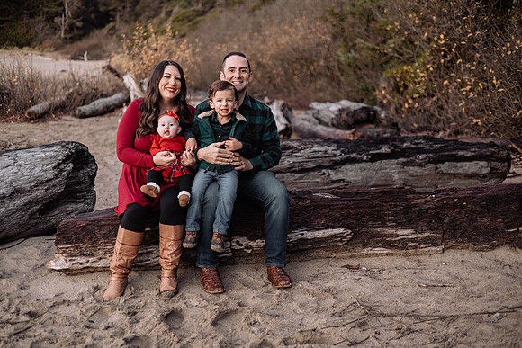 DJ-Brittany--Beaux-Rori-Family-Photos-2023-Lincoln-City-oregon (29 of 32)