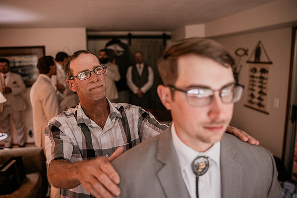 Mark-Darian-Peck-2024-Wedding-Photos-getting-ready (27 of 101)