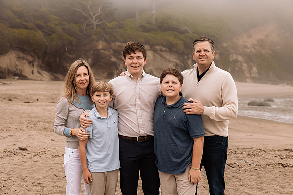 Marsha-Family-Photos-Lincoln-City-Oregon-2022 (35 of 57)