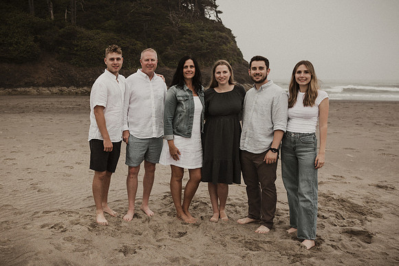 Madysen-Neskowin-Oregon-Family-Photos-2025 (23 of 64)