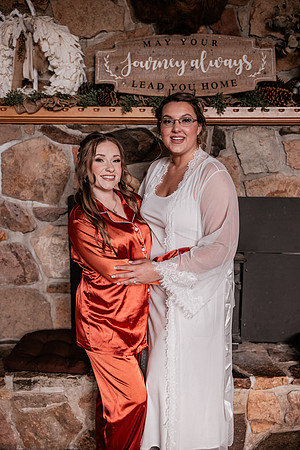 Mark-Darian-Peck-2024-Wedding-Photos-getting-ready (32 of 101)