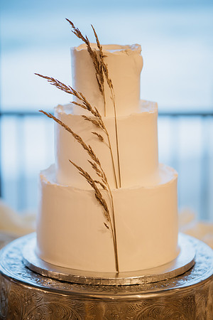 Alex-Danielle-Inn-Spanish-Head-Lincoln-City-oregon-wedding-1031