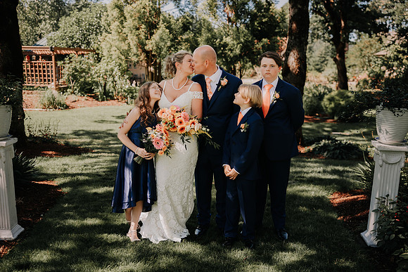 Derek-MacKenzie-Navarra-Gardens-Wedding-Oredon-Photos (8 of 40)