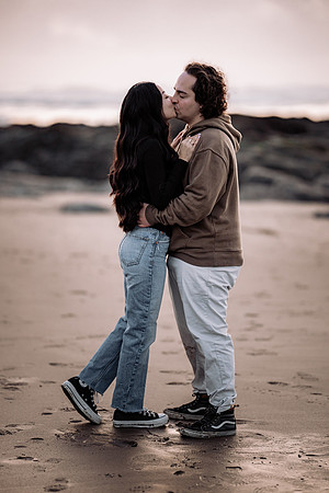Philip-Ruby-Lincoln-City-Oregon-Surprise-Proposal-Photos (8 of 47)