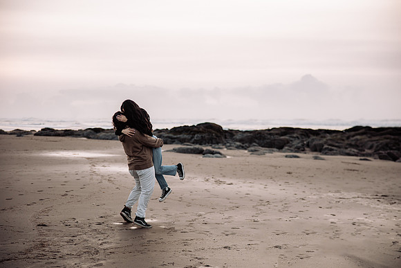 Philip-Ruby-Lincoln-City-Oregon-Surprise-Proposal-Photos (35 of 47)