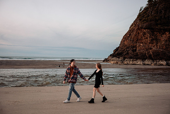 cole-madison-proposal-rock-oregon-enagement-neskowin-photos (3 of 60)