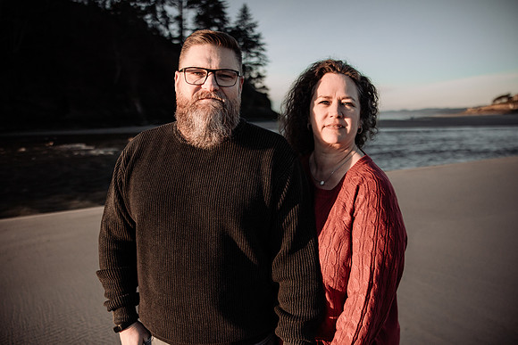 cole-madison-proposal-rock-oregon-enagement-neskowin-photos (4 of 60)