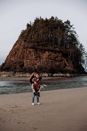 cole-madison-proposal-rock-oregon-enagement-neskowin-photos (7 of 60)