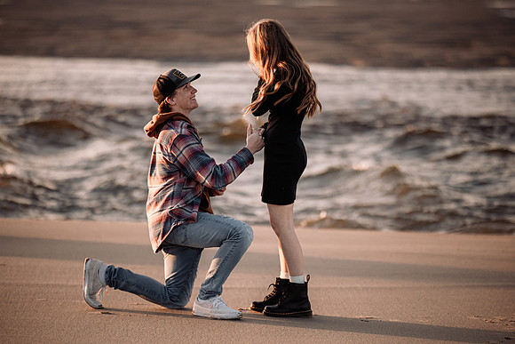 cole-madison-proposal-rock-oregon-enagement-neskowin-photos (19 of 60)