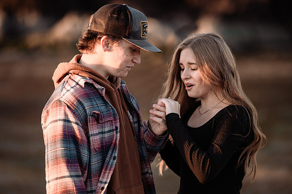 cole-madison-proposal-rock-oregon-enagement-neskowin-photos (23 of 60)