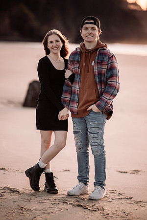cole-madison-proposal-rock-oregon-enagement-neskowin-photos (29 of 60)