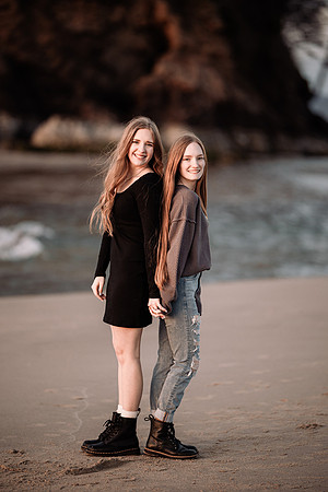 cole-madison-proposal-rock-oregon-enagement-neskowin-photos (41 of 60)