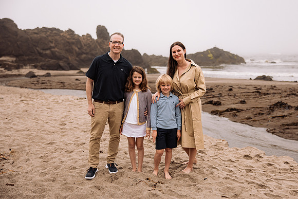 Marsha-Family-Photos-Lincoln-City-Oregon-2022 (2 of 57)