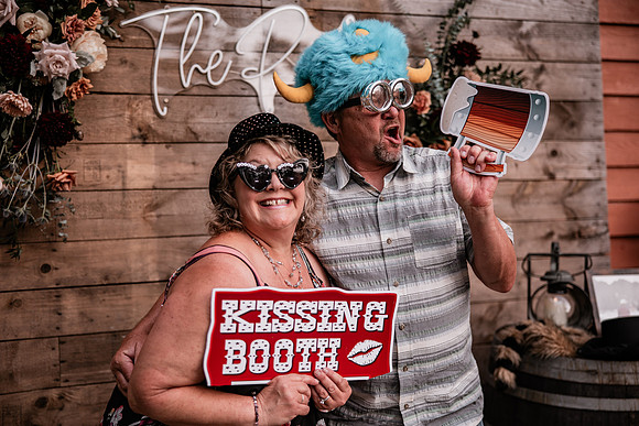 Mark-Darian-Peck-2024-Wedding-Photos-reception (97 of 127)
