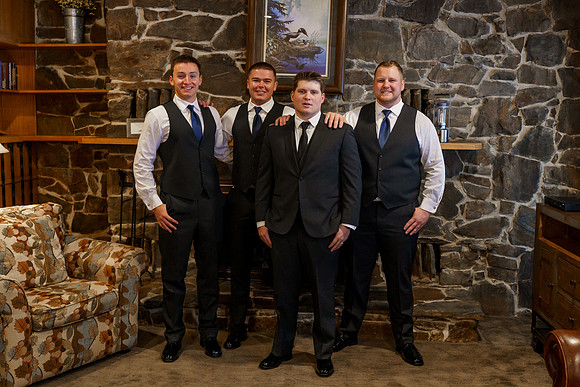 Tyler-Brittani-Lake-Priest-Idaho-Winter-Snow-Wedding-2021-02655