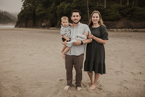 Madysen-Neskowin-Oregon-Family-Photos-2025 (10 of 64)