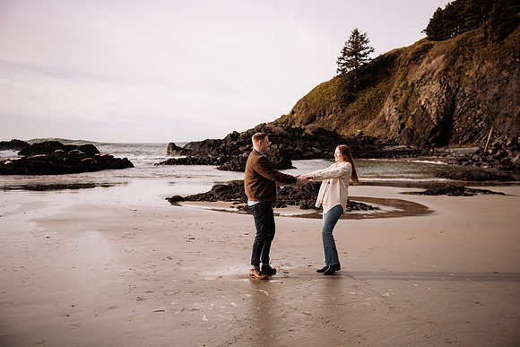 Tyler-surprise-proposal-newport-oregon-photo (3 of 54)