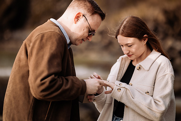 Tyler-surprise-proposal-newport-oregon-photo (16 of 54)