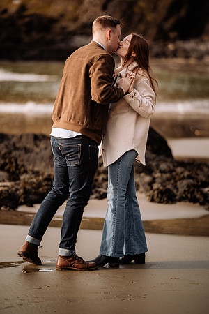 Tyler-surprise-proposal-newport-oregon-photo (23 of 54)