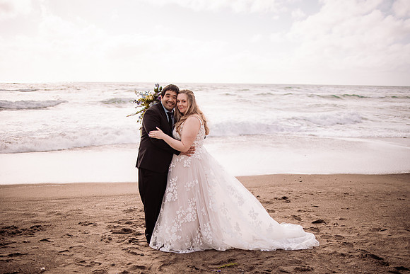 Darrick-Hillary-Gleneden-Oregon-Beach-Elopement-Photos