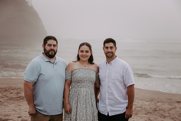 Family-Photos-2024-Lincoln-City-Oregon--46