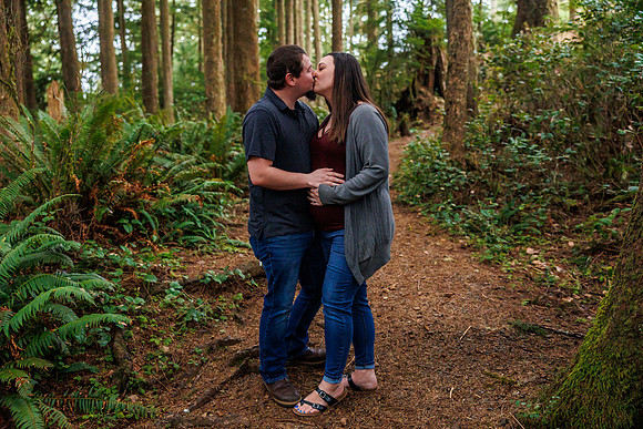 Blake-Maternity-Family-Oceanside-Beach-Oregon-2022-1069