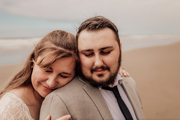 Jordan-Lainey-Roads-End-lincoln-City-oregon-airbnb-Elopement-photos-73