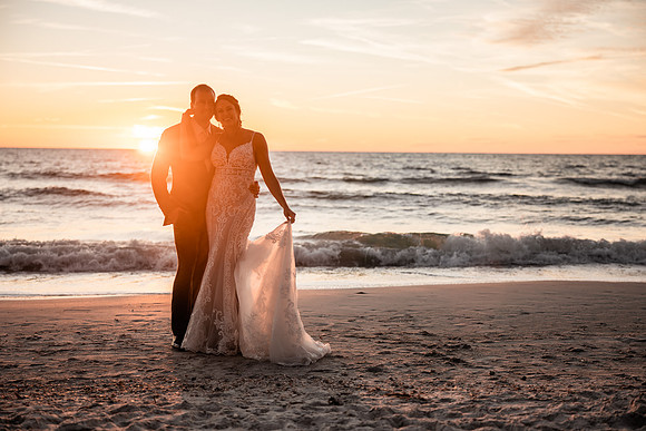 Bennett-Tamra-Sunset-Beach-House-Wedding-Saint-Peterburg-Florida-2021-8332