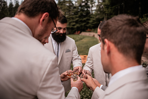Mark-Darian-Peck-2024-Wedding-Photos-getting-ready (51 of 101)