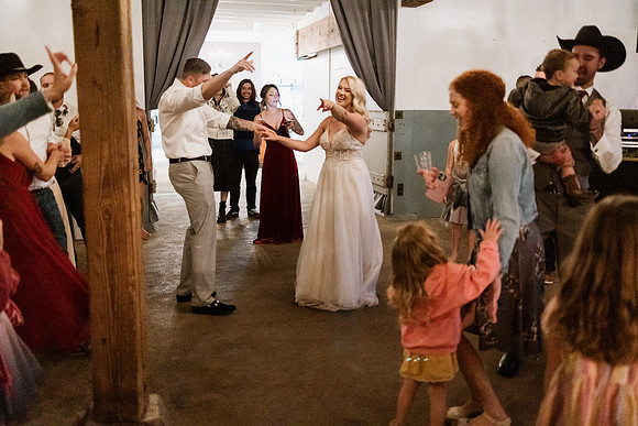 Gage-Mckayla-Adeline-Farm-Wedding-Photos-2021-1000