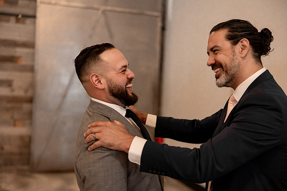 Kara-Sam-Simple-Affairs-Vegas-Wedding-Photos-13