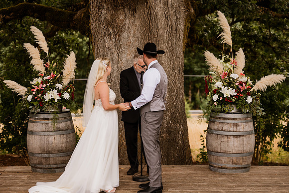 Gage-Mckayla-Adeline-Farm-Wedding-Photos-2021-9200