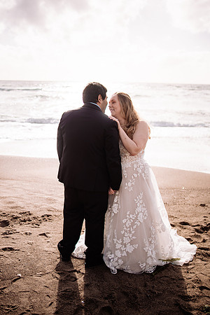 Darrick-Hillary-Gleneden-Oregon-Beach-Elopement-Photos